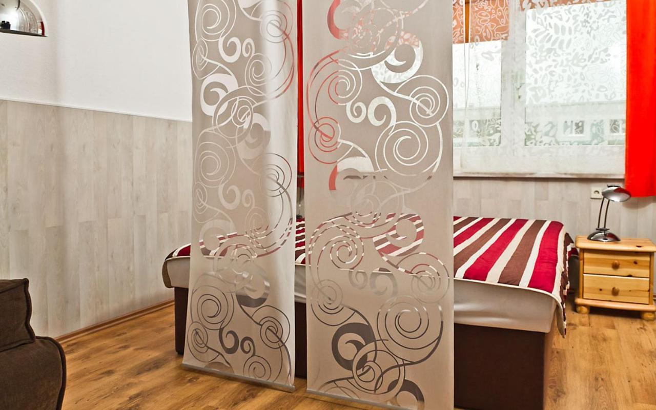 H&H Apartments Im Herzen Der Stadt Teilweise Mit Balkon Ruhig Zentral Modern Mit Kueche Γκράιφσβαλντ Εξωτερικό φωτογραφία